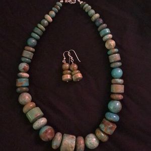 Graduated Turquoise Necklace Set